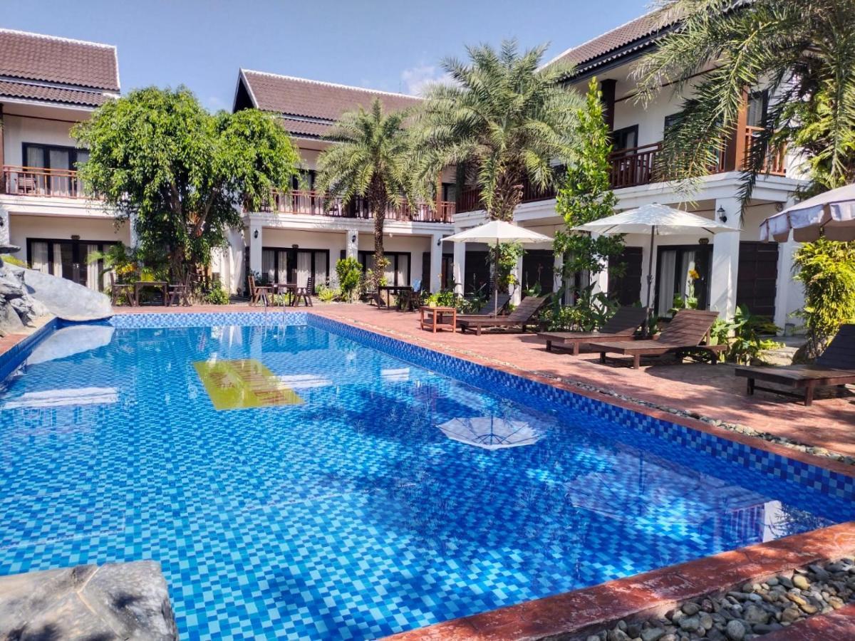Vang Vieng Savanh Sunset View Resort Kültér fotó