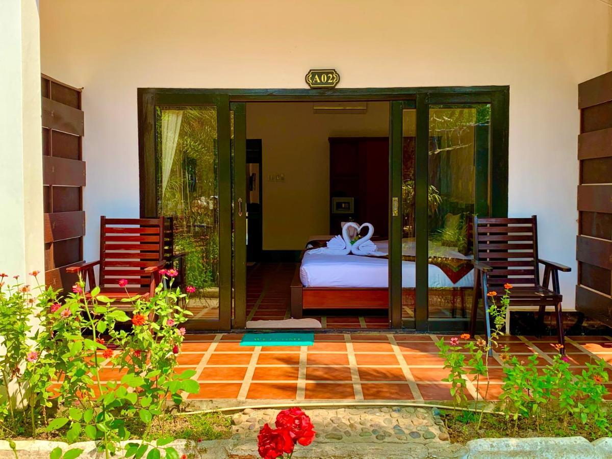 Vang Vieng Savanh Sunset View Resort Kültér fotó